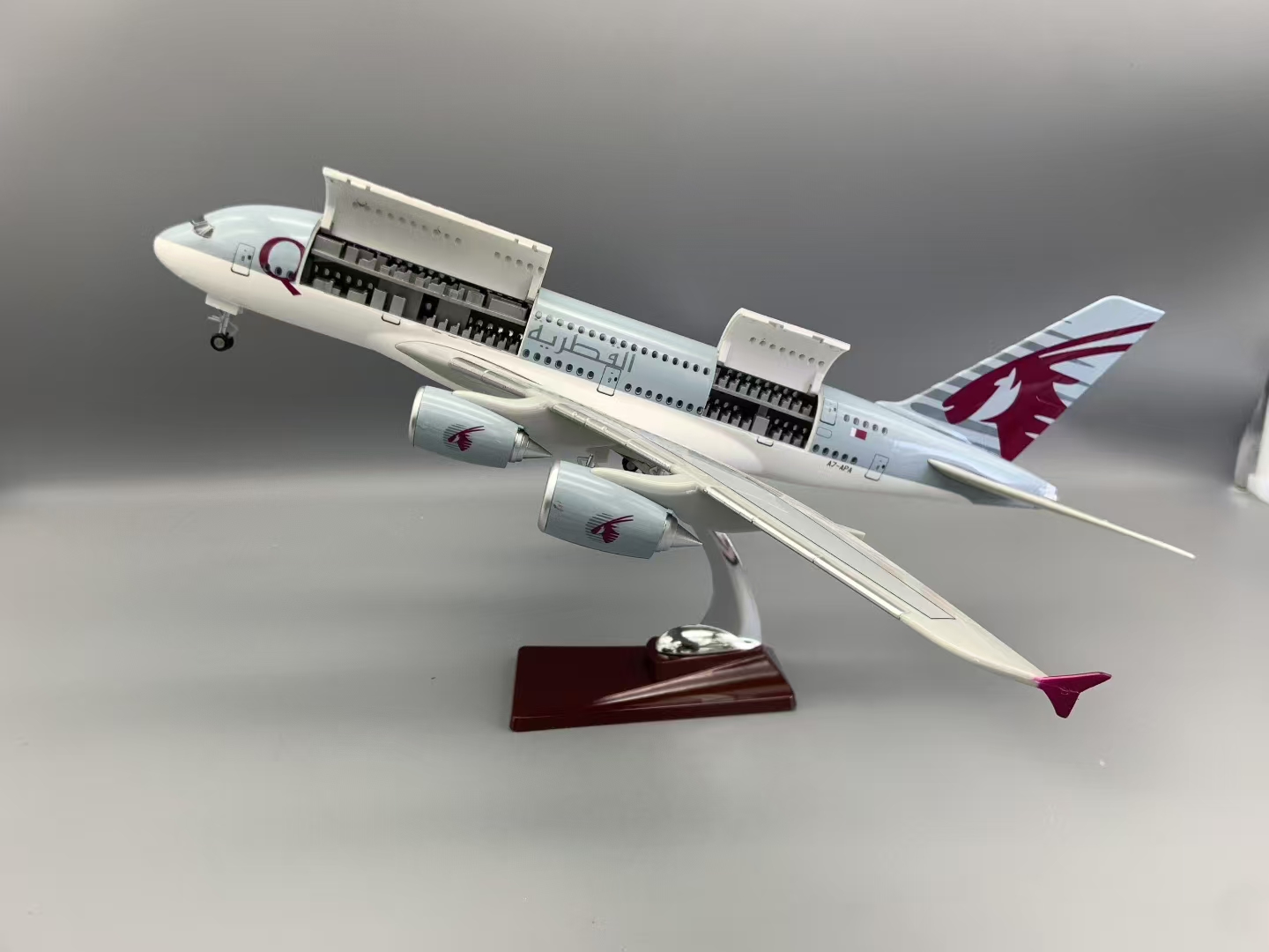 NEW A380 Qatar Airways Model P - огляд і ціна Kids Toys Qatar
