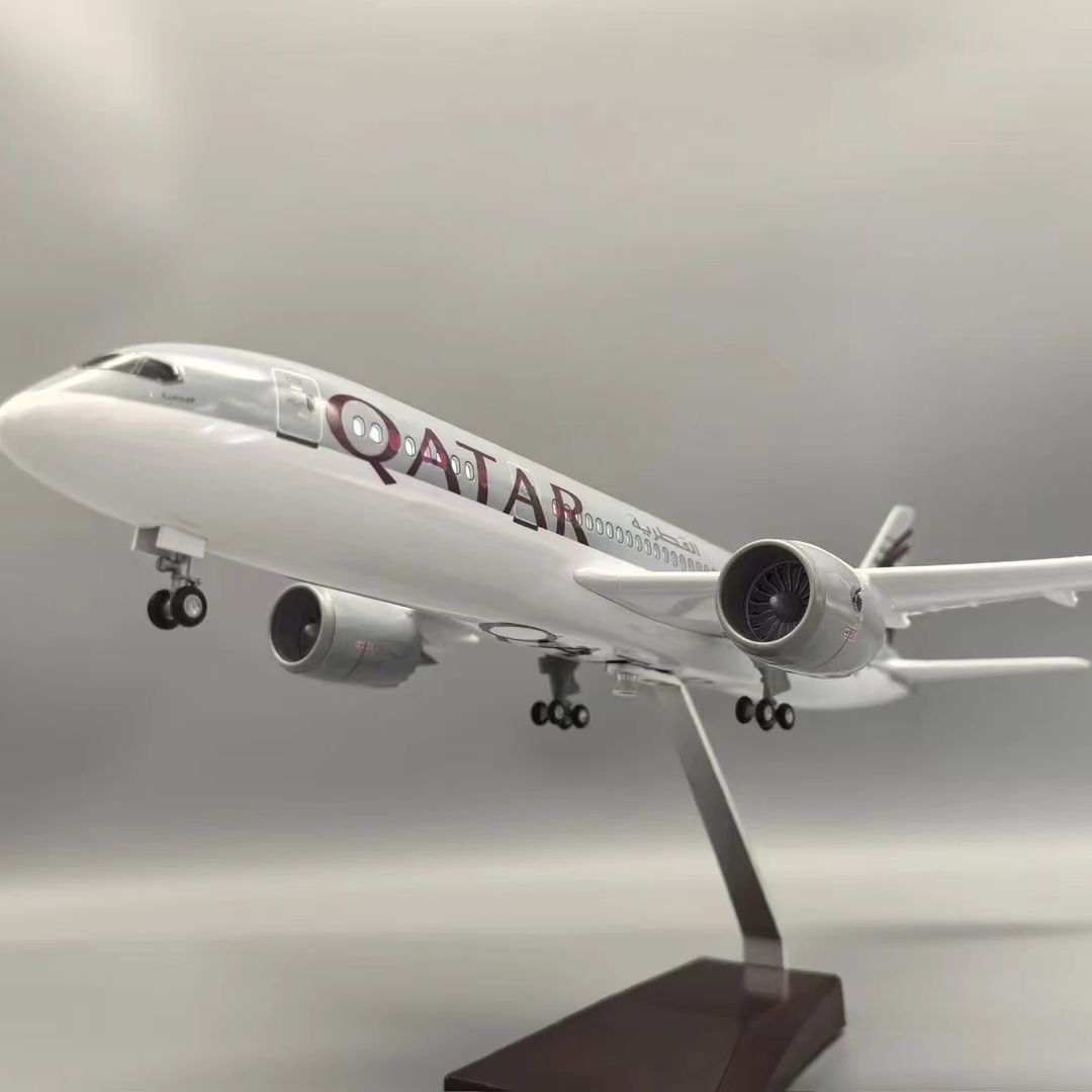 1:130 Scale 43cm 787  Jet Qata - огляд і ціна Kids Toys Qatar